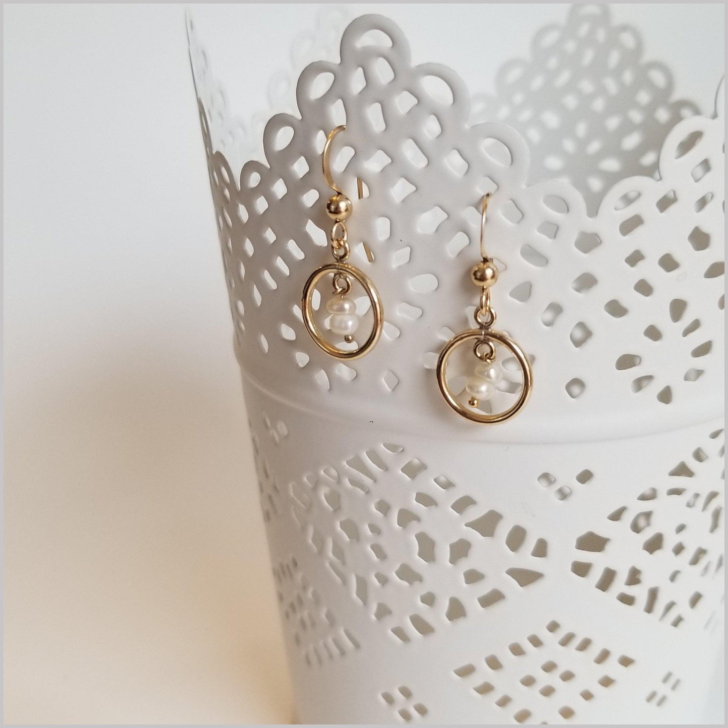 Round Freshwater Pearl Dangle