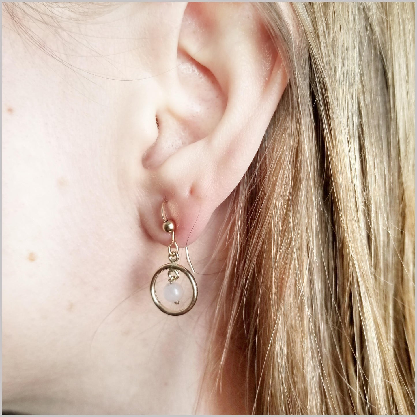 Round Rose Quartz Dangle