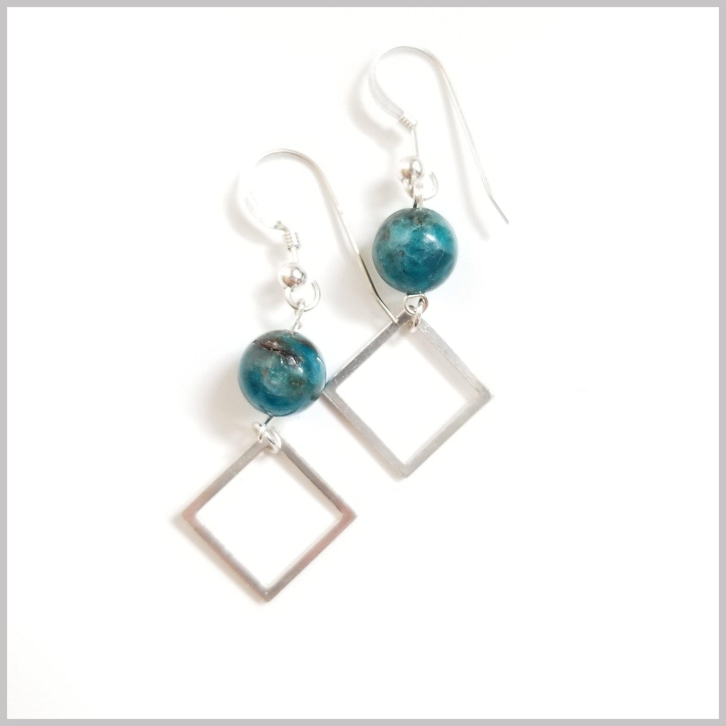 Square Apatite Dangle